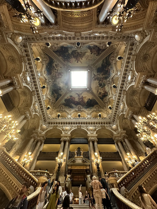 ショップまで最高なオペラ・ガルニエ♡