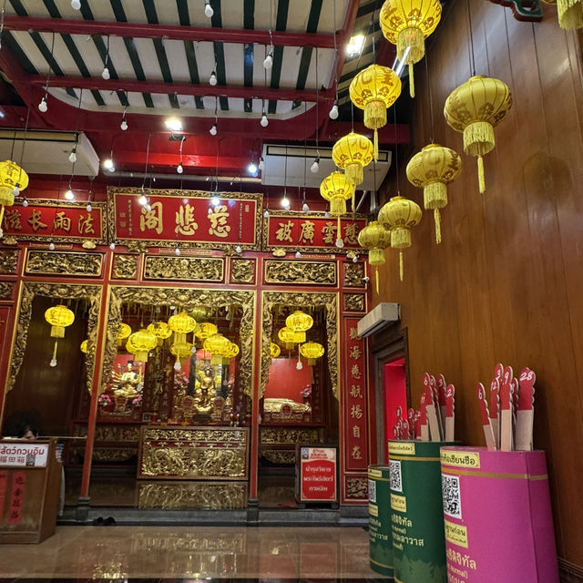 曼谷∣ MRT (BL29) 龍蓮寺∣ 曼谷最靈的華人寺