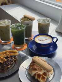 Chill Vibes & Sweet Bites at HeeHee Café, Langkawi 🍰☕✨