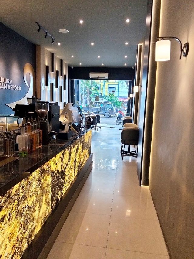 Stylish Table Scene🪑 Stylish Table Scene🪑