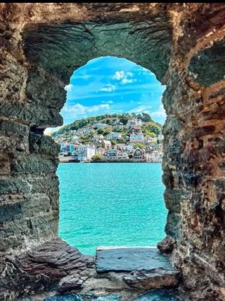 英国の小さなシチリア ダートマスの中世の魅力を発見