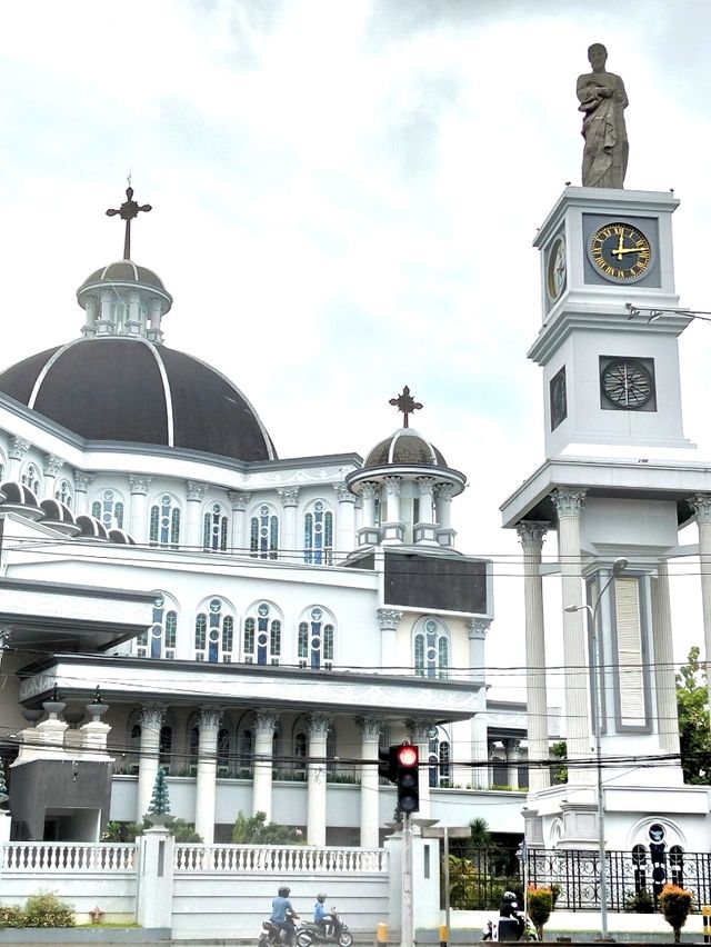 White Dome Wonders🤍 White Dome Wonders🤍