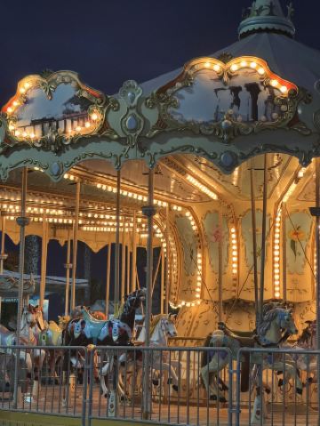 🎡 Sunset in Tunis, Dada Happy Land 🎠