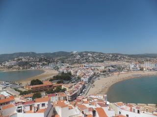 Peñíscola | A city rising straight out of the sea.