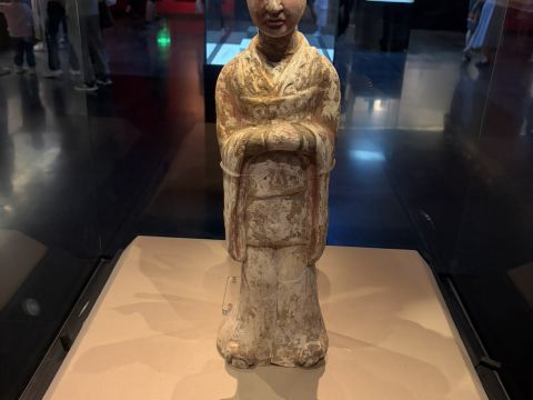洛陽博物館 - 石蕪丙 | 千年を生き抜いた守護獣 | Trip.com 洛陽