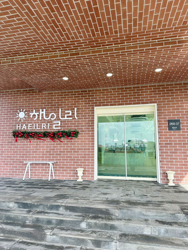 성산일출봉 앞에 이런 대형카페가? 제주 해일리 카페
