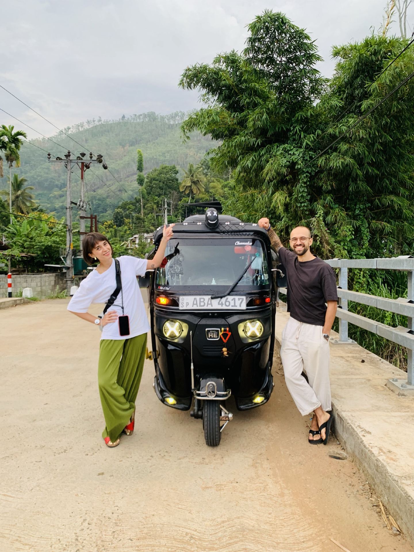 Tuk Tuk Adventures: Ella, Sri Lanka 🚗💦
