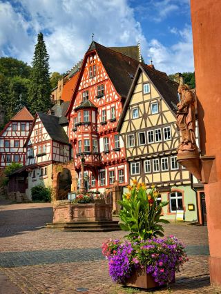 Miltenberg am Main, Bavaria — เมืองแห่งเทพนิยายริมสายน้ำ