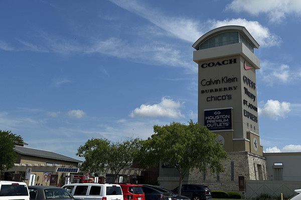 Houston Premium Outlets, 29300 Hempstead Rd, Cypress, TX, Shopping