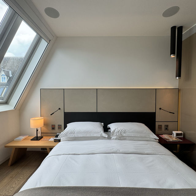 現代建築のスタイルを融合させたConservatorium Hotel