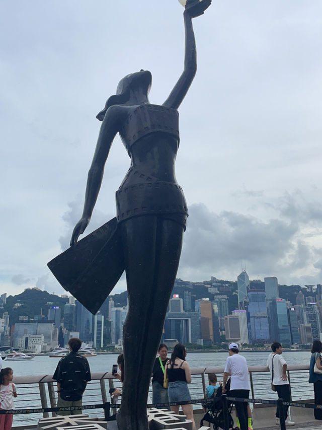 The Ultimate Guide to Visiting Hong Kong: A Perfect Blend of Modernity and Tradition