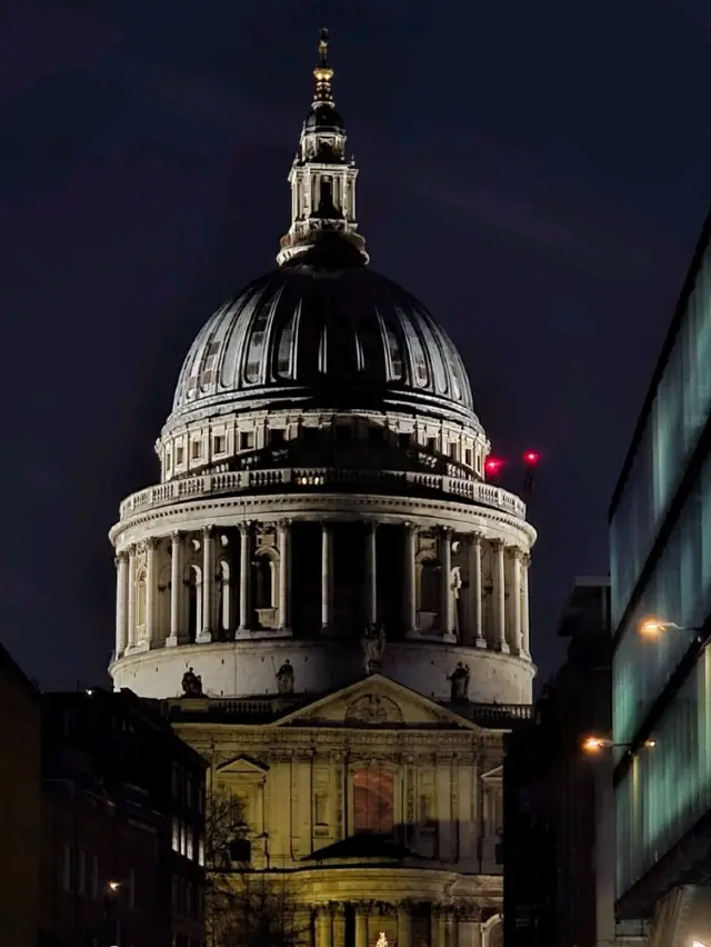 Taking a walk in London After sunset.