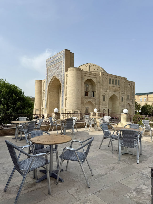 Springtime Magic at Lyabi Khause – Bukhara’s Heartbeat