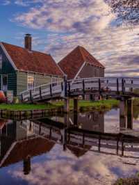 🌾 Zaanse Schans: A Living Museum of Dutch Windmills and Craftsmanship 🌬🇳🇱