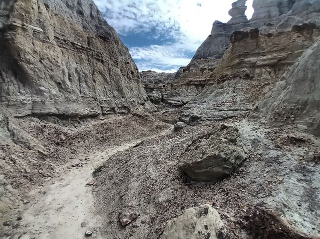 Kazakhstan Trip: Walking Sunny Day at Karagiye Depression