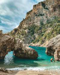 Captivating Capri: A Mediterranean Gem for Your Bucket List 📌