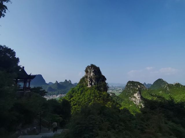 廣西來賓八仙天池如入仙境