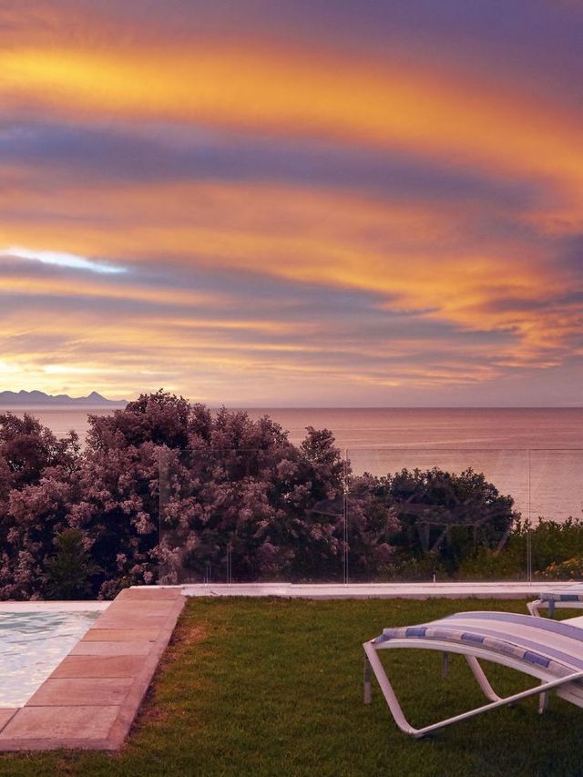 🌟 Plettenberg Bay Bliss: Top Hotel Picks! 🏖️