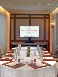 🗼 Parisian Chic & Charm: Hôtel Plaza Athénée 🌹