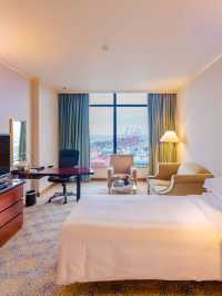 🌟 Colombo's Coastal Comfort: Hilton Colombo Revealed 🌟