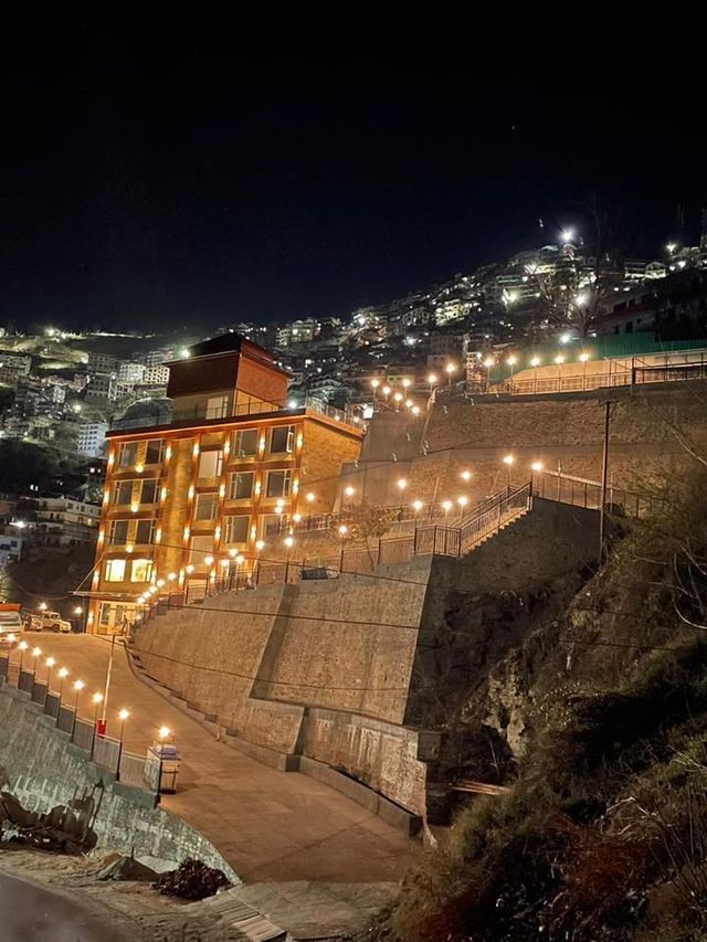 🌸 Shimla's Serene Stay: The Orchid Hotel Highlights 🏔️