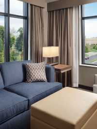🌟 South Bend's Suite Spot: Hilton's Luxe & Locale 🏨✨