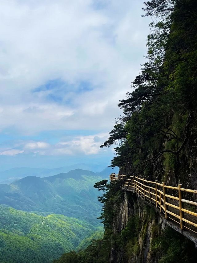 走進宜春明月山，去感受自然之美領略大自然的鬼斧神工！