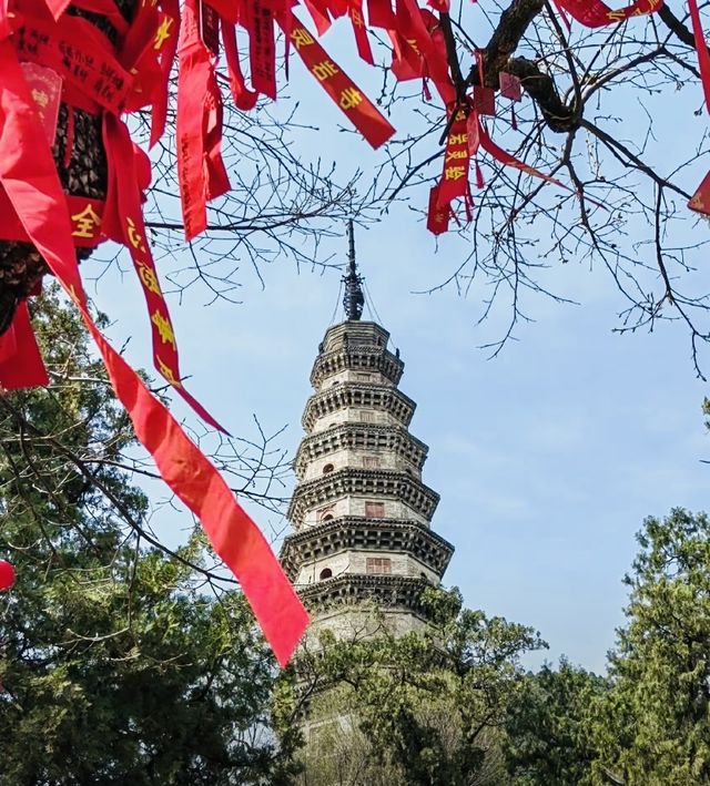 靈巖寺。