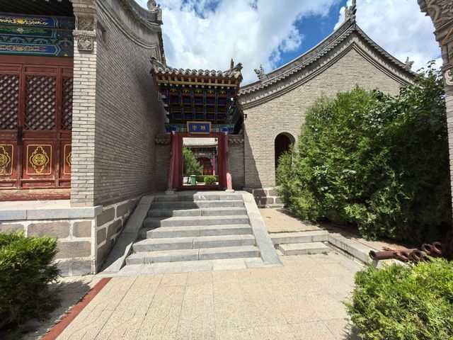 天岩范氏宗祠。