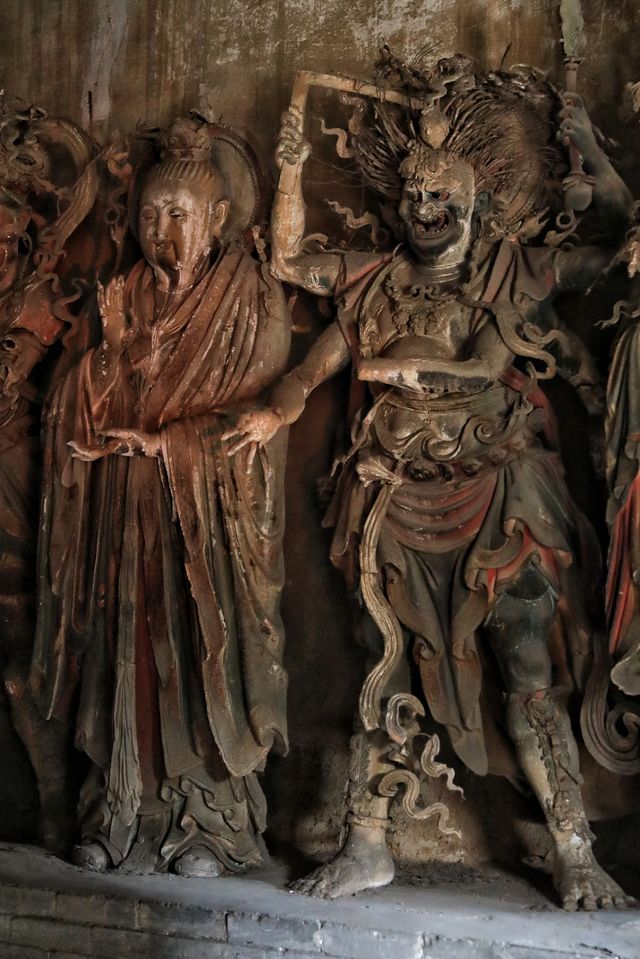 探路者第103集：千呼萬喚始出來的鐵佛寺。