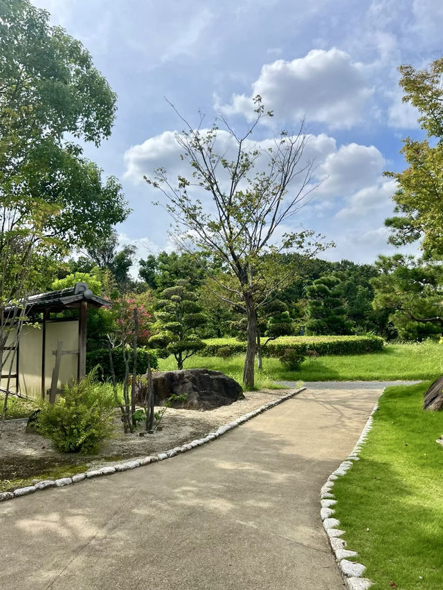 藤田美術館的靜謐花園：藝術與自然的和諧交融