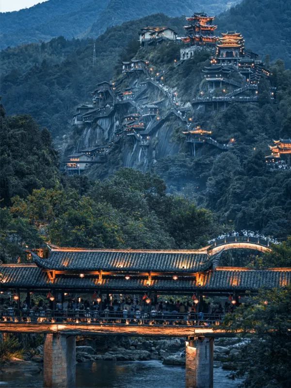 If you've ever dreamed of a fairyland, then Wangxiangu in Jiangxi is the real-life version.