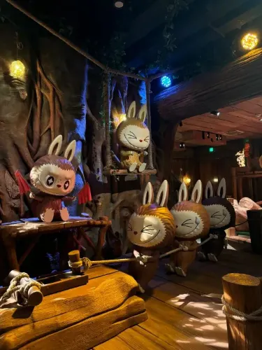 การเยี่ยมชมที่น่าผิดหวังที่ POP LAND|Pop Mart City Park