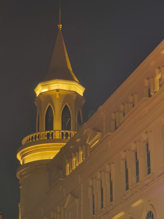 哈爾濱中央大街：夜探浪漫風情