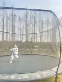 不在聖托里尼，在太倉帶娃入住藝術館