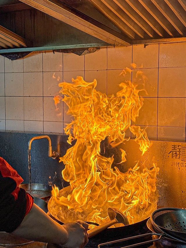 是不是老湘食堂我不知道，反正它就是我的食堂