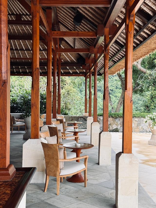 巴厘島Amankila 頗具年代感的酒店！