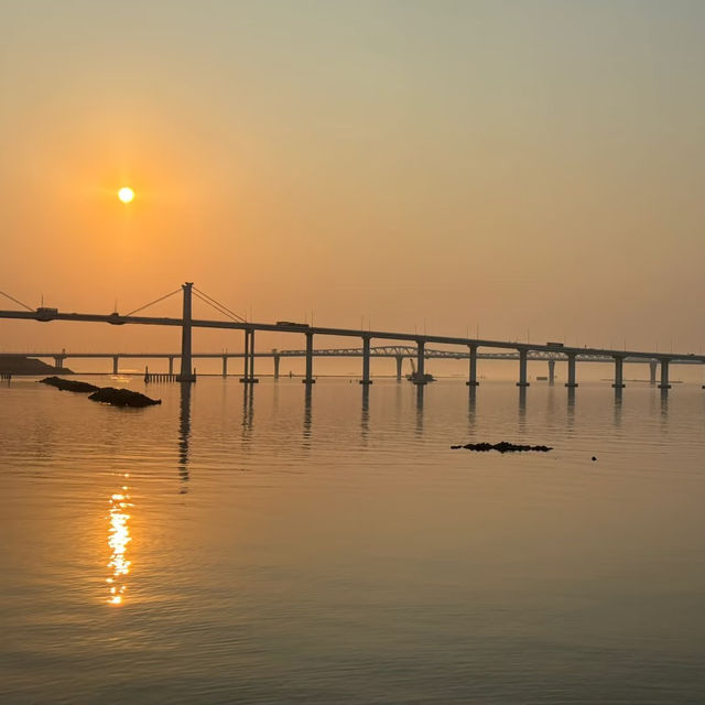 邂逅澳門漁人碼頭的靜謐晨曦🌅 邂逅澳門漁人碼頭的靜謐晨曦🌅