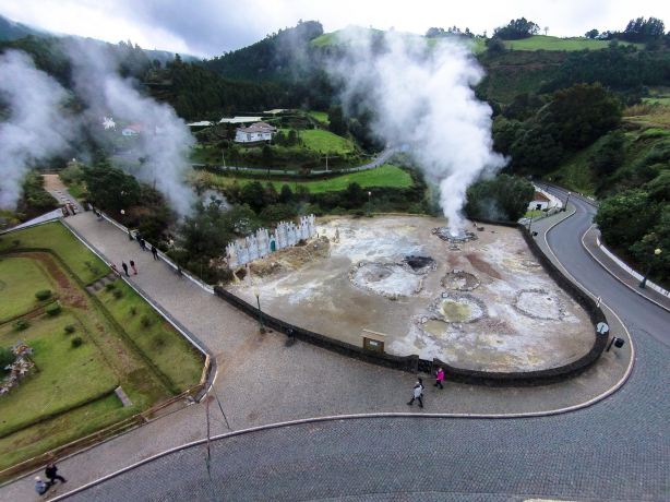 Geothermal cuisine | This pot roast on São Miguel Island is too exaggerated!