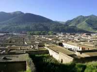 🌄 Xiahe: Tibetan Spirituality, Art & Grasslands in One Peaceful Village 🛕✨