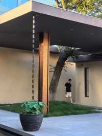 臨海亞朵4.0，喺古城邊住進茶園庭院