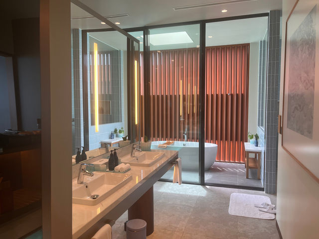Unforgettable Honeymoon at Veligandu Resort