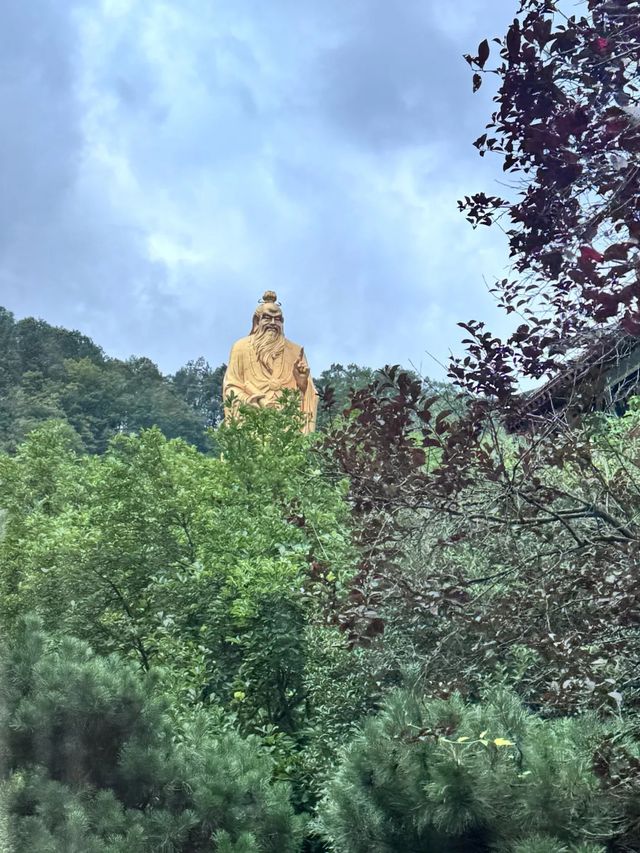 老君山遊玩指南！雲海、紅葉、道教聖地，一鍵解鎖人間天堂！