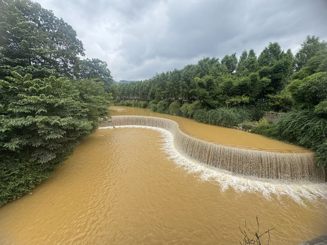 彌勒4日遊：從太平湖到東方韻，溫泉與紅酒的悠閒體驗