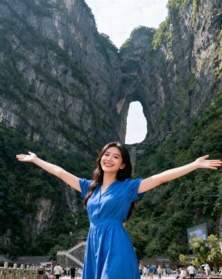 จางเจียเจี้ย + ไกด์ระดับพี่เลี้ยงเด็กที่จะพาคุณไปเที่ยวชมสถานที่ท่องเที่ยวที่สวยงาม