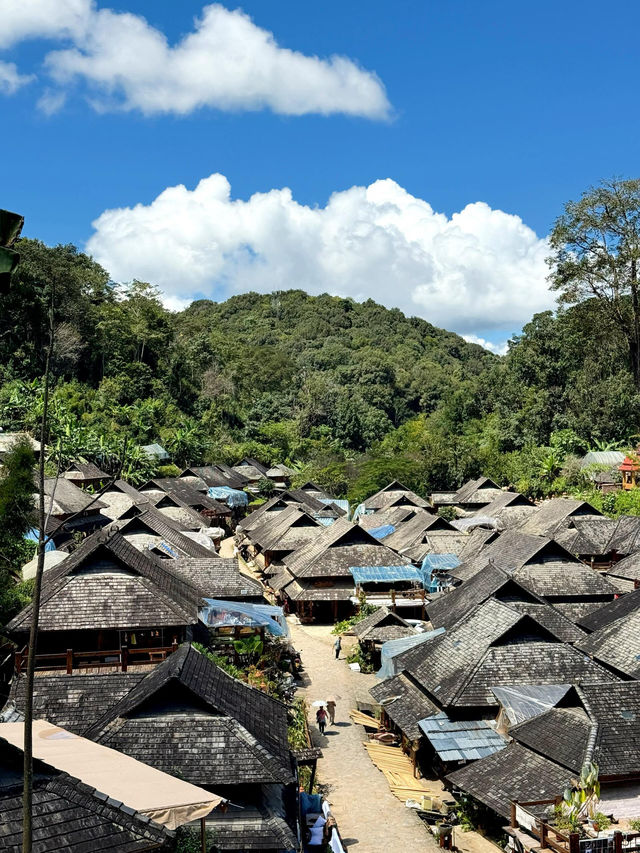 世遺糯乾古寨~在千年茶山與雲海之間穿梭 世遺糯乾古寨~在千年茶山與雲海之間穿梭