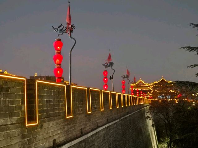 Sunset on Xian City Wall🌇
