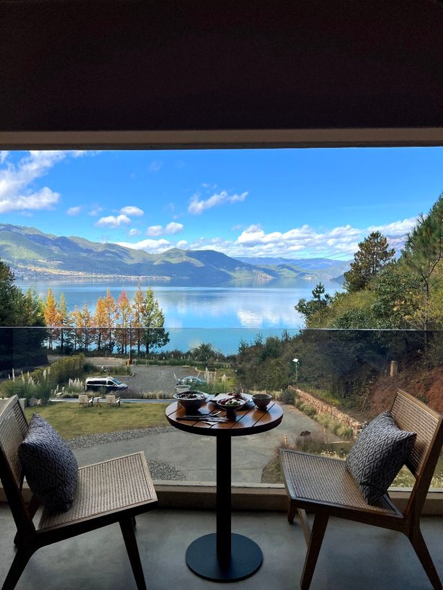 瀘沽湖晨霧圖如此美景我願來一萬次