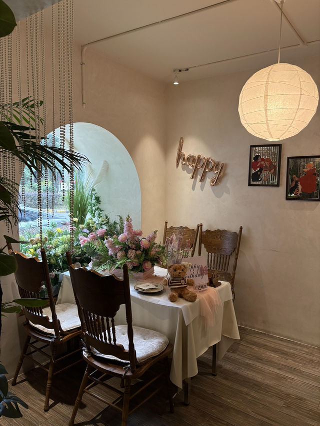 長沙絕美雪屋餐廳冰淇淋瀑布多士浪漫值爆表 長沙絕美雪屋餐廳冰淇淋瀑布多士浪漫值爆表