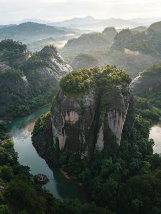 Thought the landscape paintings were already beautiful enough, until I visited Wuyi Mountain